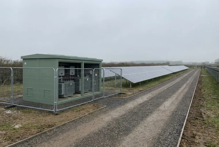 Energisation and grid export certification for a renewable installation